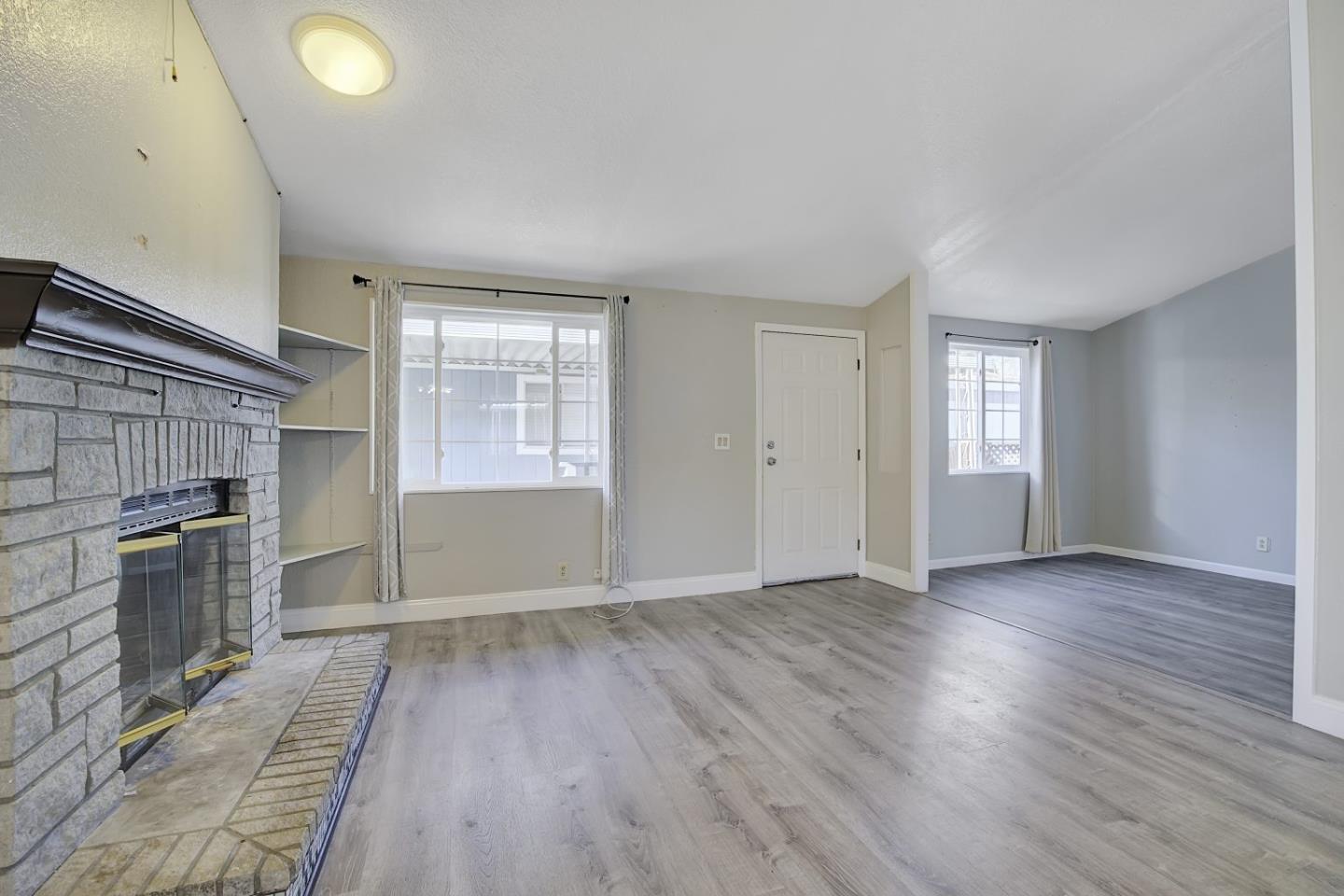 Detail Gallery Image 4 of 34 For 866 Spindrift #866,  San Jose,  CA 95134 - 3 Beds | 2 Baths