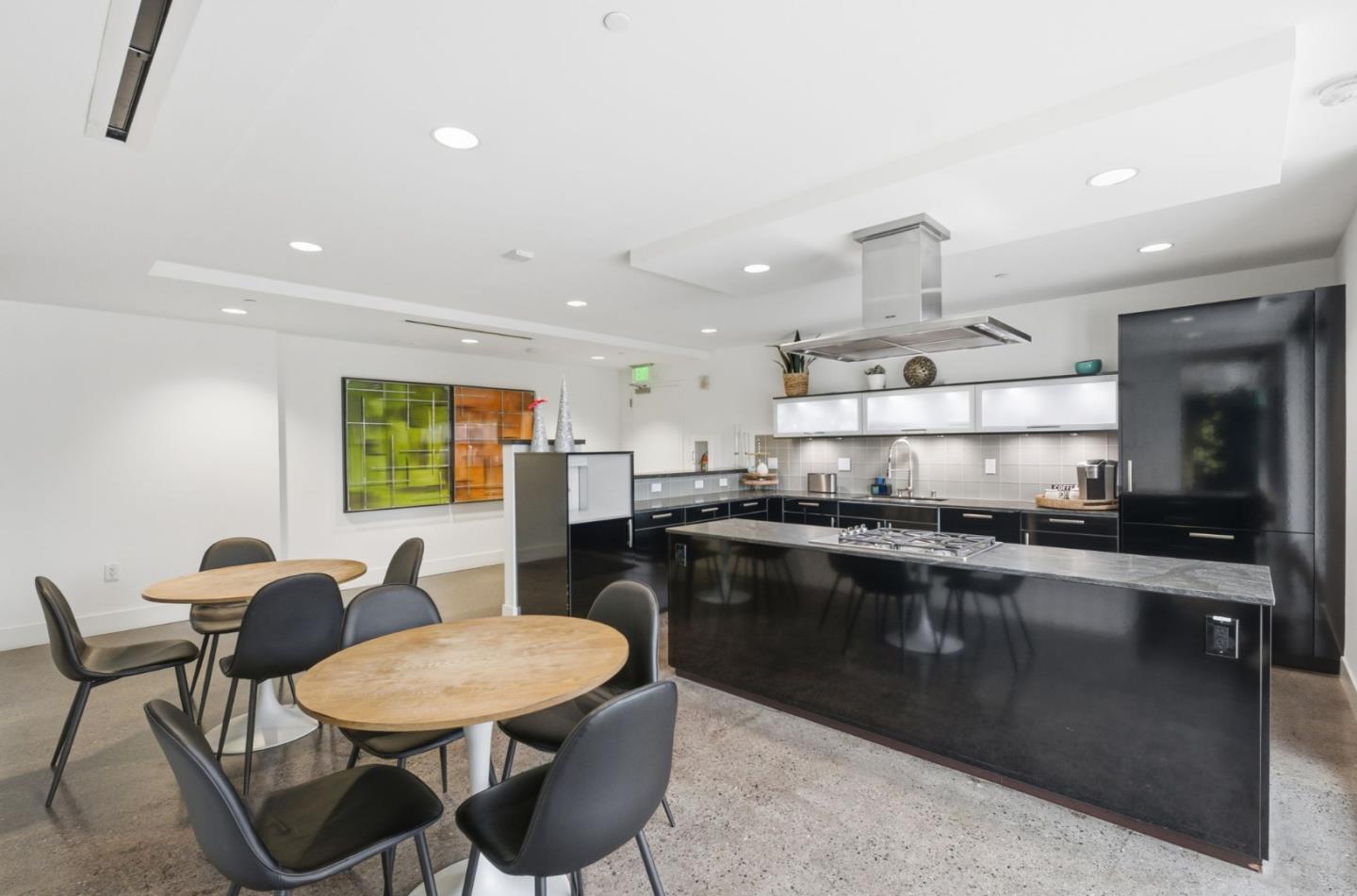 Detail Gallery Image 30 of 36 For 88 E San Fernando St #308,  San Jose,  CA 95113 - 3 Beds | 2/1 Baths