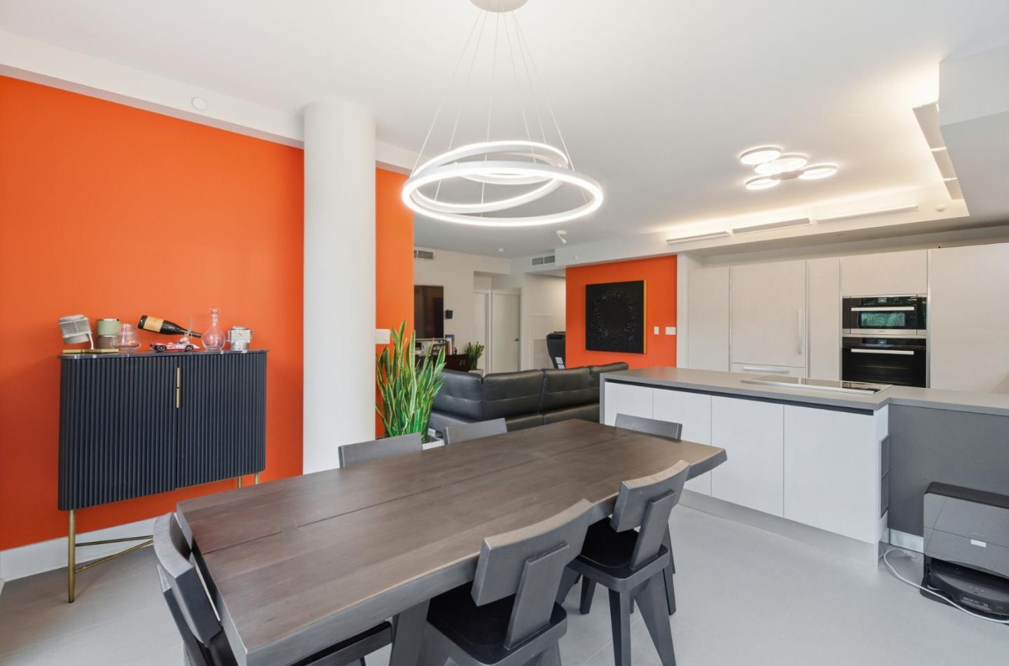 Detail Gallery Image 7 of 36 For 88 E San Fernando St #308,  San Jose,  CA 95113 - 3 Beds | 2/1 Baths