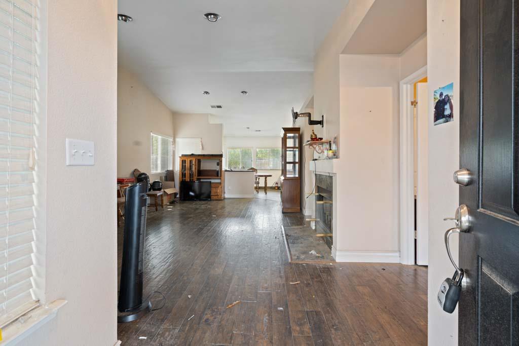 Detail Gallery Image 17 of 20 For 1940 Sycamore, Hollister,  CA 95023 - 3 Beds | 2 Baths