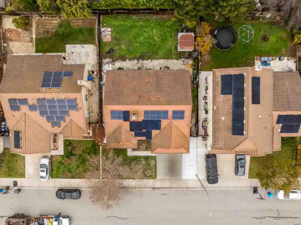 Detail Gallery Image 3 of 20 For 1940 Sycamore, Hollister,  CA 95023 - 3 Beds | 2 Baths