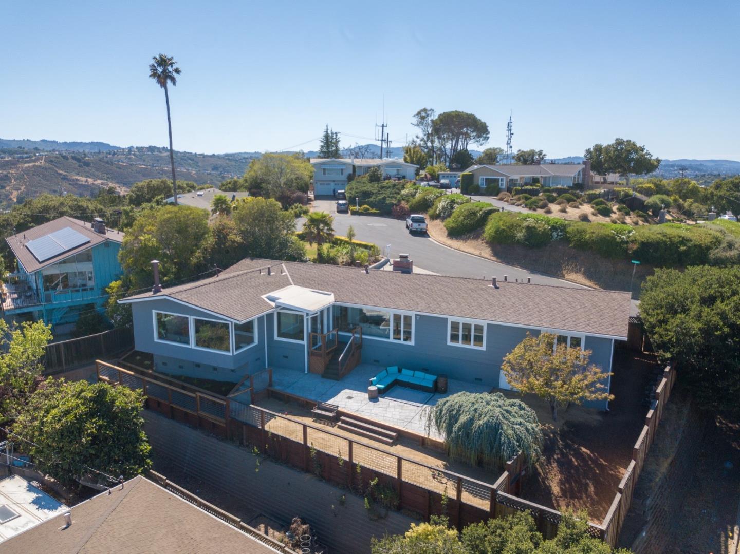 Detail Gallery Image 61 of 63 For 15 Buckland Ct, San Carlos,  CA 94070 - 3 Beds | 2/1 Baths