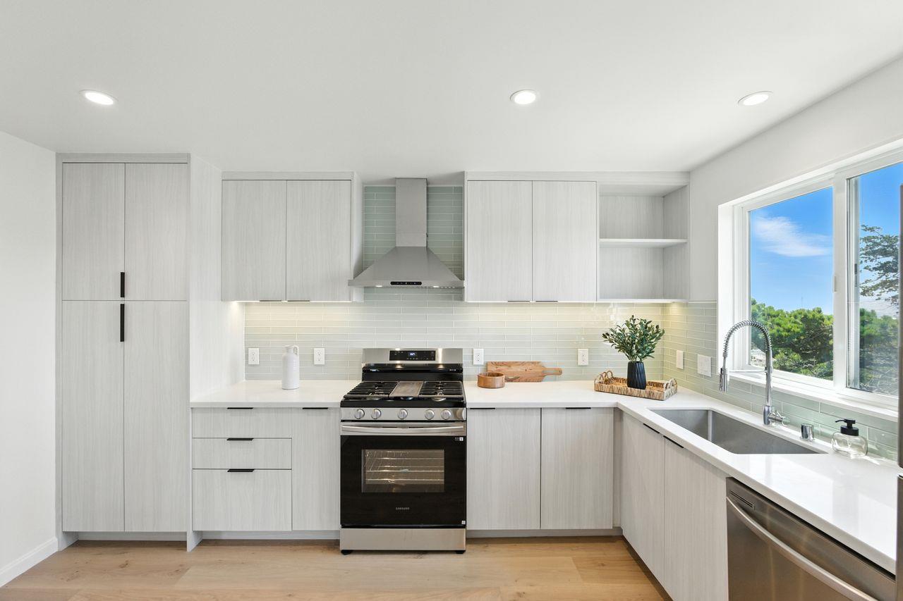 Detail Gallery Image 16 of 67 For 553 Diamond Ave, South San Francisco,  CA 94080 - 4 Beds | 3 Baths