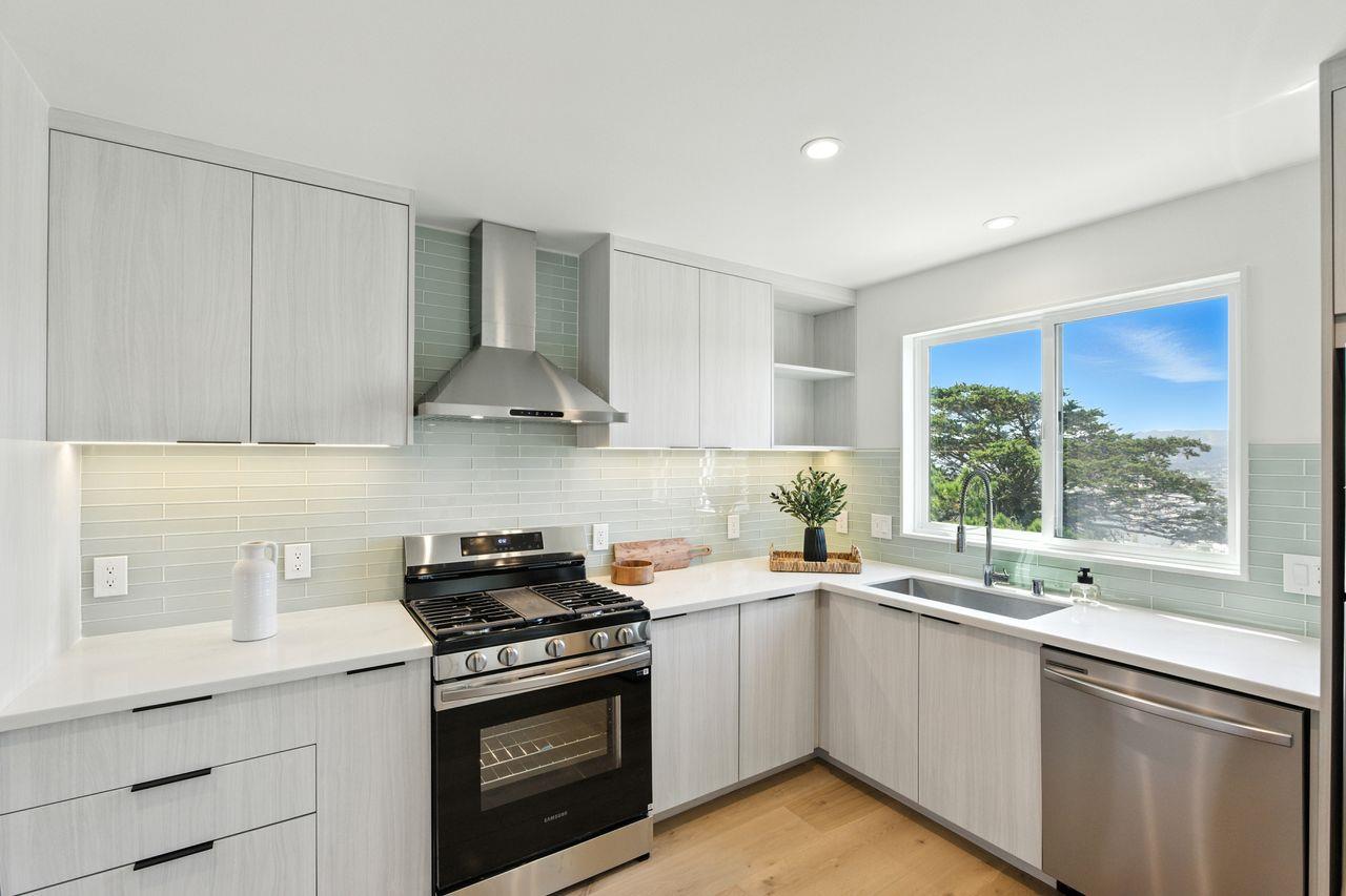 Detail Gallery Image 17 of 67 For 553 Diamond Ave, South San Francisco,  CA 94080 - 4 Beds | 3 Baths