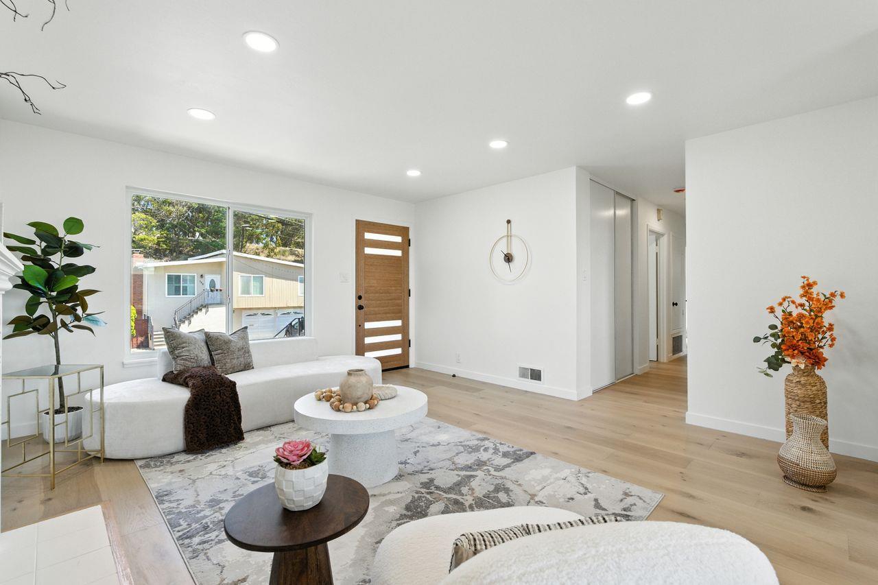 Detail Gallery Image 8 of 67 For 553 Diamond Ave, South San Francisco,  CA 94080 - 4 Beds | 3 Baths