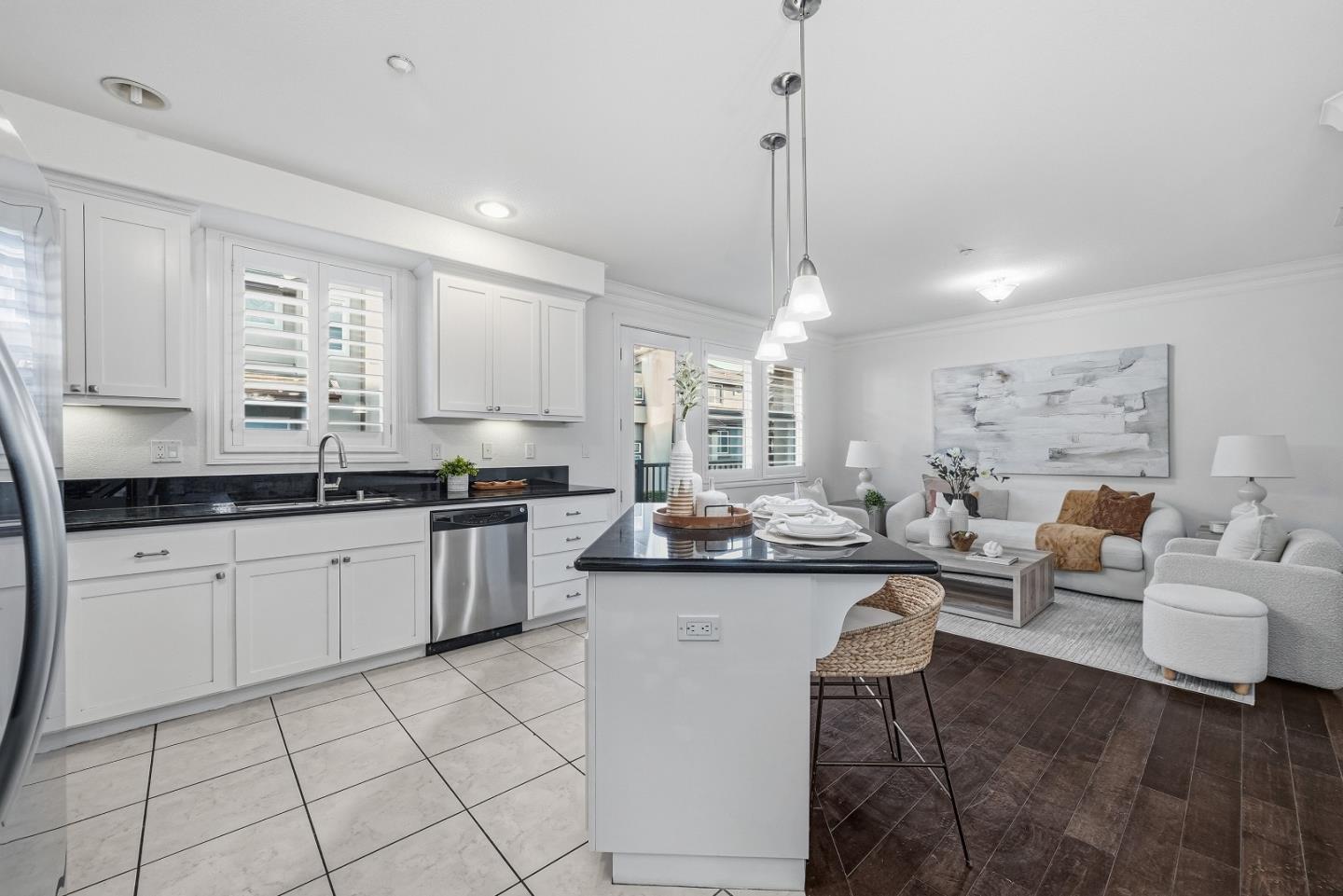 Detail Gallery Image 14 of 56 For 1136 Mckay Dr, San Jose,  CA 95131 - 4 Beds | 3 Baths