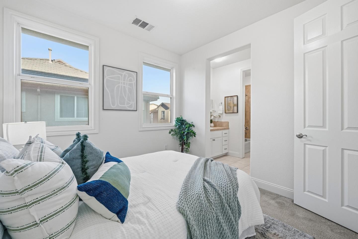 Detail Gallery Image 25 of 56 For 1136 Mckay Dr, San Jose,  CA 95131 - 4 Beds | 3 Baths