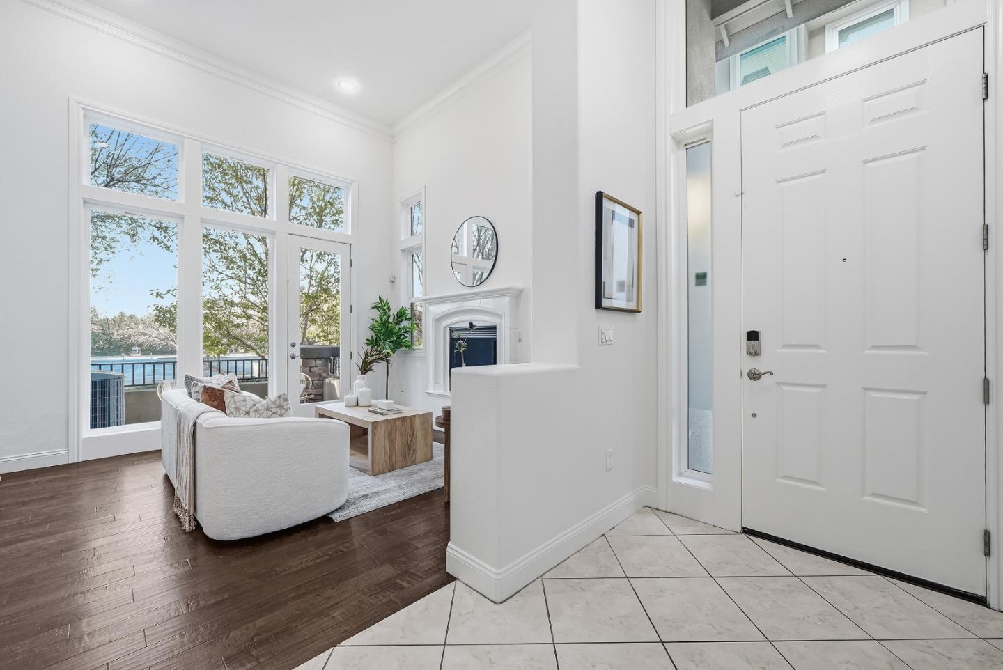 Detail Gallery Image 7 of 56 For 1136 Mckay Dr, San Jose,  CA 95131 - 4 Beds | 3 Baths