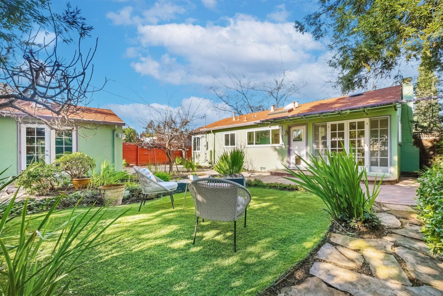 Detail Gallery Image 28 of 41 For 2306 Peachtree Ln, San Jose,  CA 95128 - 3 Beds | 1 Baths