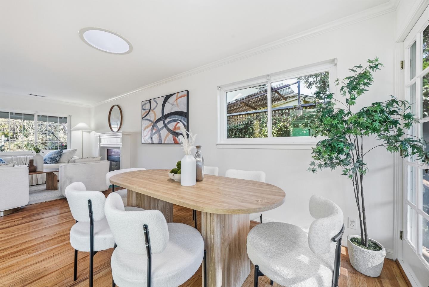 Detail Gallery Image 7 of 41 For 2306 Peachtree Ln, San Jose,  CA 95128 - 3 Beds | 1 Baths