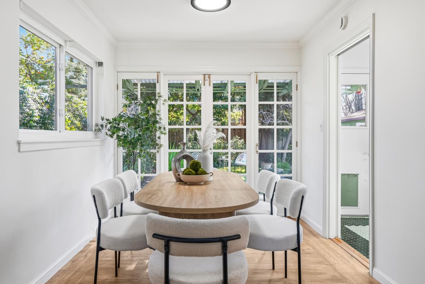 Detail Gallery Image 8 of 41 For 2306 Peachtree Ln, San Jose,  CA 95128 - 3 Beds | 1 Baths