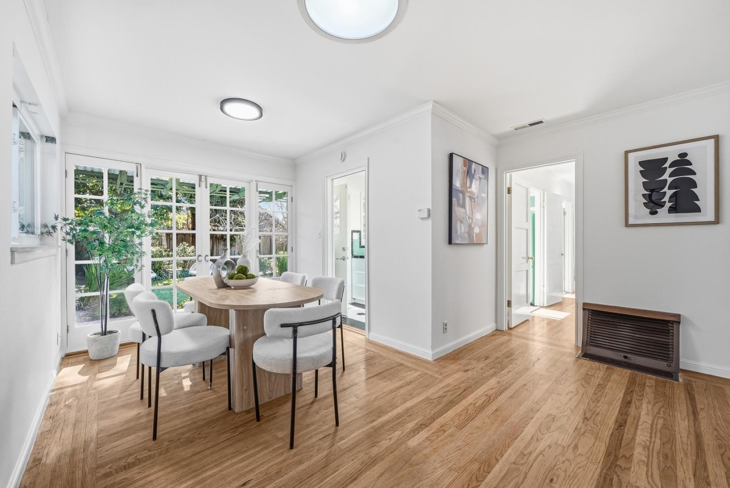 Detail Gallery Image 9 of 41 For 2306 Peachtree Ln, San Jose,  CA 95128 - 3 Beds | 1 Baths