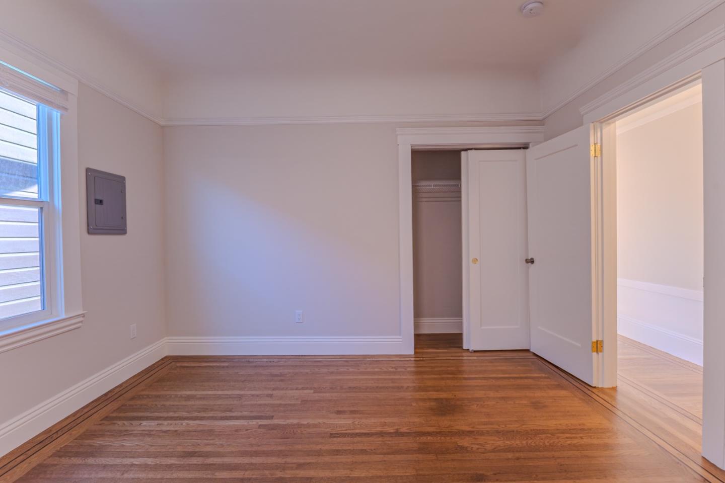 Detail Gallery Image 18 of 35 For 2018 Oakdale Ave, San Francisco,  CA 94124 - 3 Beds | 2 Baths