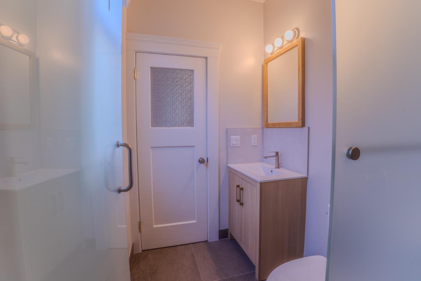 Detail Gallery Image 23 of 35 For 2018 Oakdale Ave, San Francisco,  CA 94124 - 3 Beds | 2 Baths