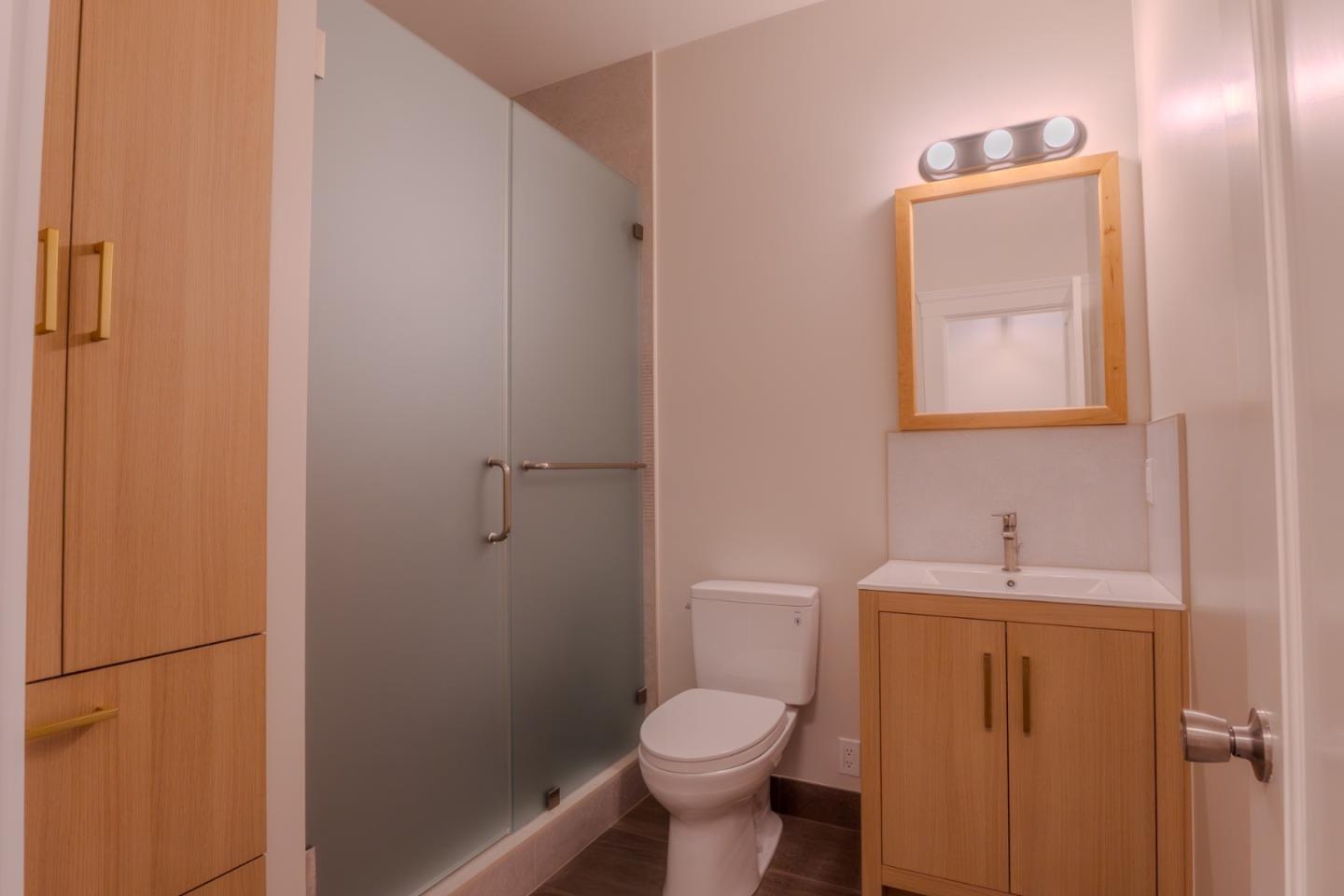 Detail Gallery Image 25 of 35 For 2018 Oakdale Ave, San Francisco,  CA 94124 - 3 Beds | 2 Baths