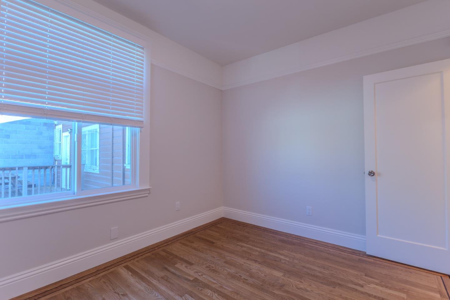 Detail Gallery Image 28 of 35 For 2018 Oakdale Ave, San Francisco,  CA 94124 - 3 Beds | 2 Baths