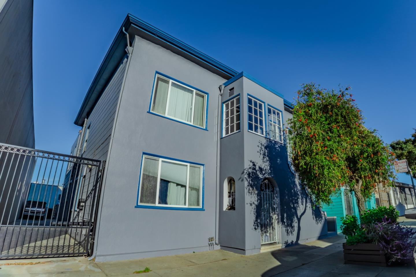 Detail Gallery Image 34 of 35 For 2018 Oakdale Ave, San Francisco,  CA 94124 - 3 Beds | 2 Baths