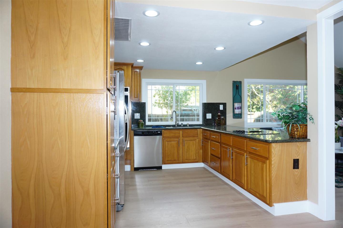 Detail Gallery Image 34 of 44 For 4146 Moonflower Ct, San Jose,  CA 95135 - 4 Beds | 2 Baths