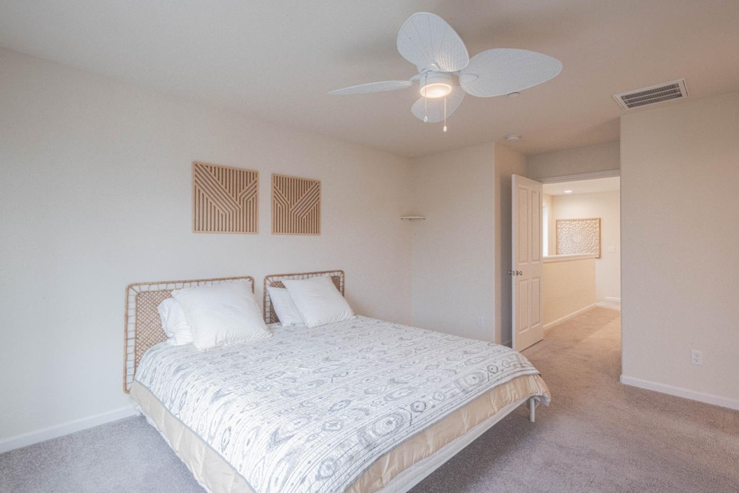 Detail Gallery Image 20 of 46 For 18831 Sedgwick Ln, Marina,  CA 93933 - 3 Beds | 2/1 Baths