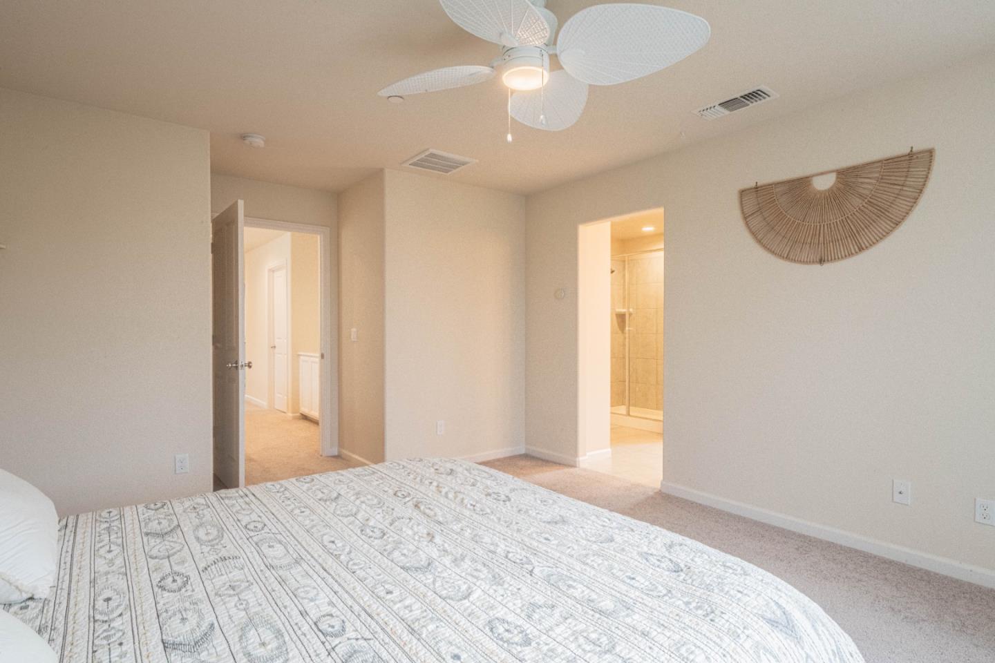 Detail Gallery Image 21 of 46 For 18831 Sedgwick Ln, Marina,  CA 93933 - 3 Beds | 2/1 Baths