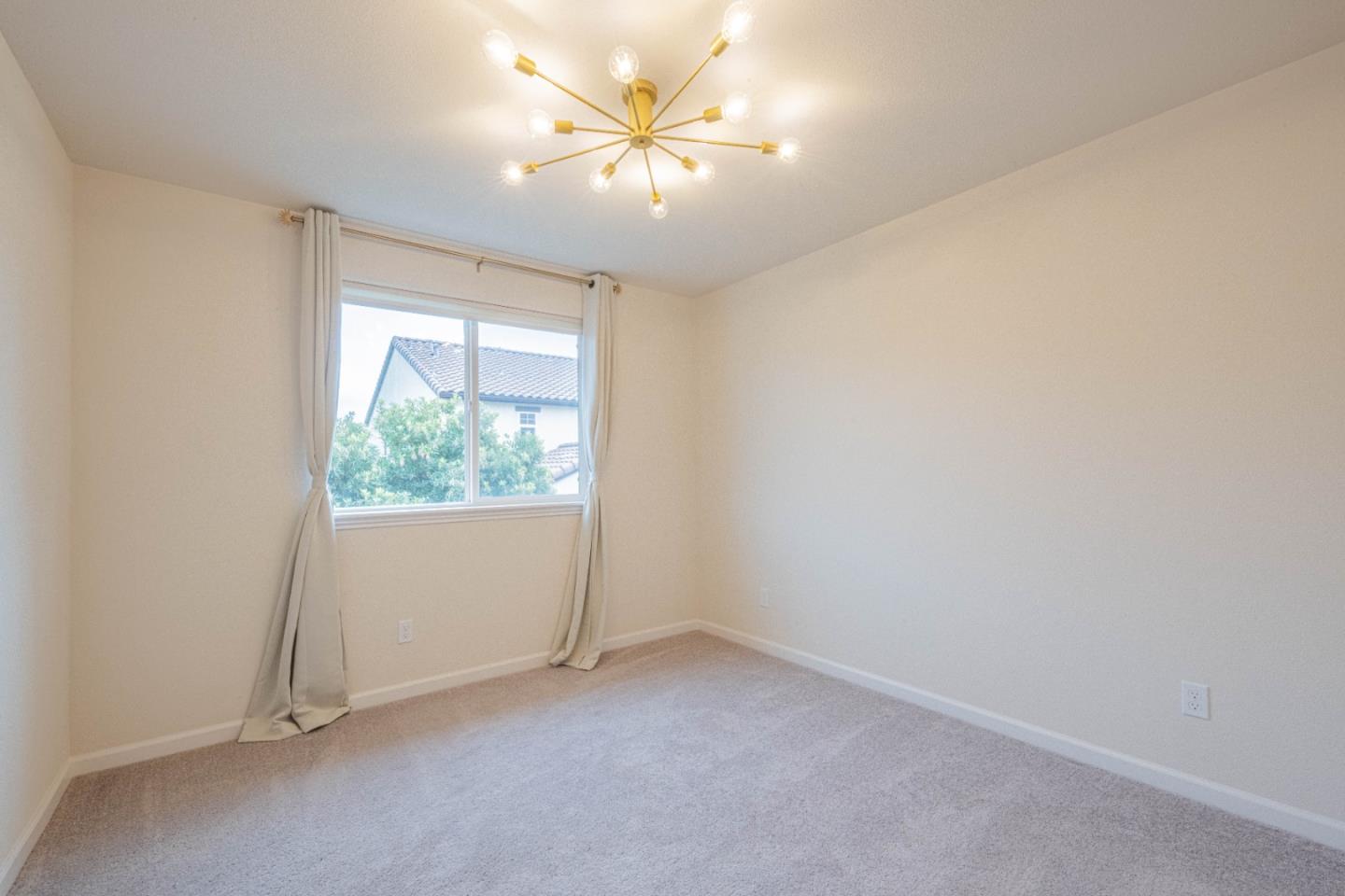 Detail Gallery Image 29 of 46 For 18831 Sedgwick Ln, Marina,  CA 93933 - 3 Beds | 2/1 Baths