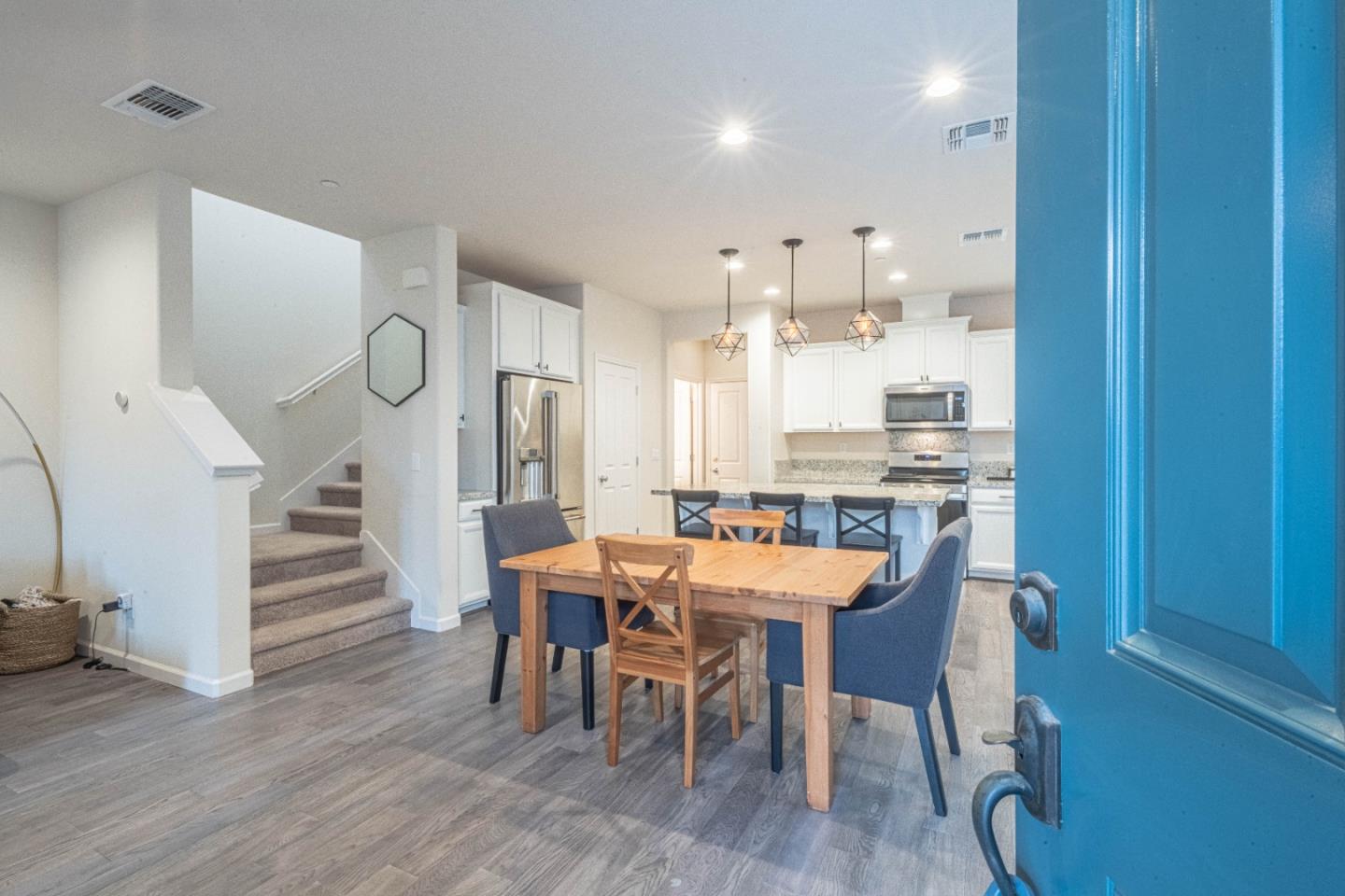 Detail Gallery Image 3 of 46 For 18831 Sedgwick Ln, Marina,  CA 93933 - 3 Beds | 2/1 Baths