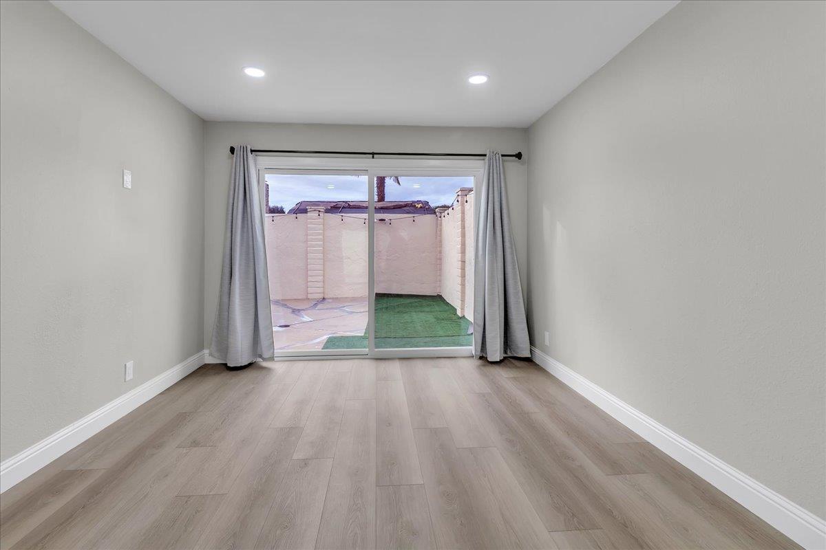Detail Gallery Image 15 of 27 For 1680 Seville St, Salinas,  CA 93906 - 3 Beds | 2 Baths