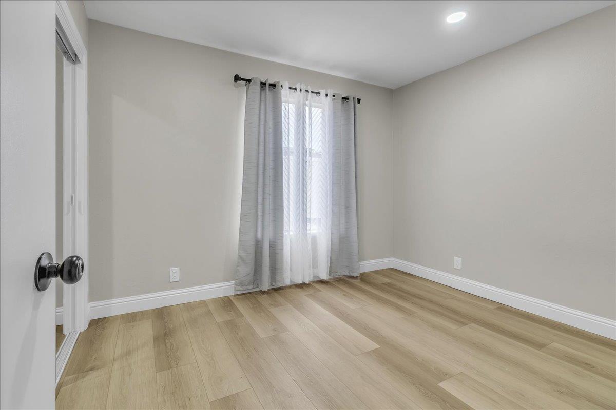 Detail Gallery Image 20 of 27 For 1680 Seville St, Salinas,  CA 93906 - 3 Beds | 2 Baths