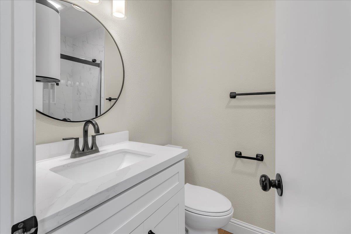 Detail Gallery Image 22 of 27 For 1680 Seville St, Salinas,  CA 93906 - 3 Beds | 2 Baths