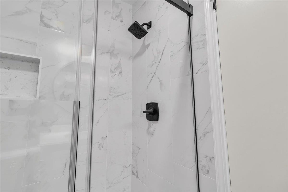 Detail Gallery Image 24 of 27 For 1680 Seville St, Salinas,  CA 93906 - 3 Beds | 2 Baths