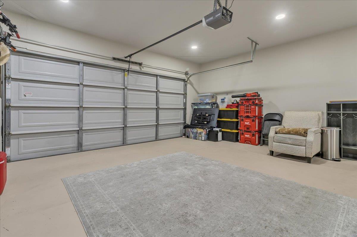 Detail Gallery Image 27 of 27 For 1680 Seville St, Salinas,  CA 93906 - 3 Beds | 2 Baths