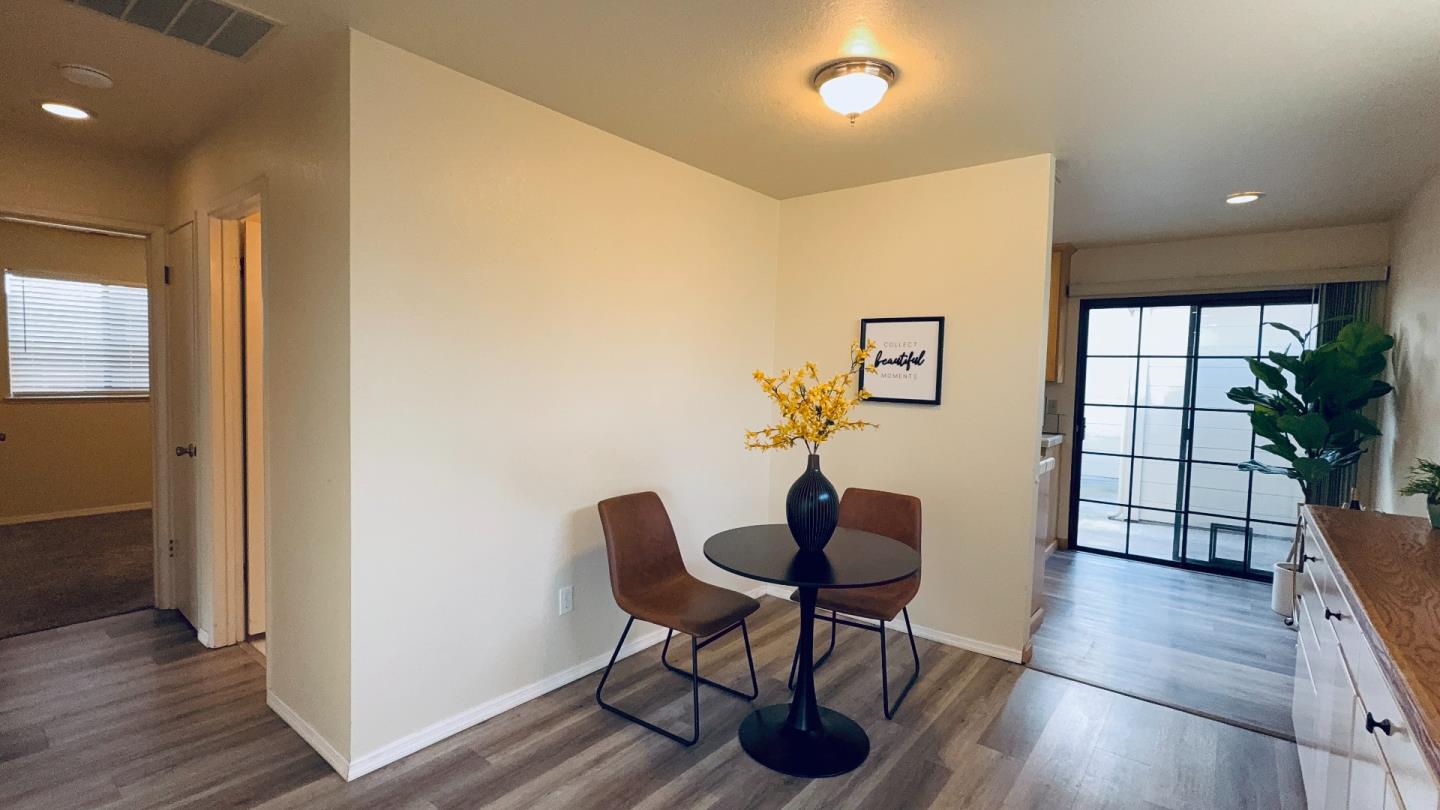 Detail Gallery Image 10 of 37 For 1026 Highlander Dr, Seaside,  CA 93955 - 2 Beds | 2 Baths