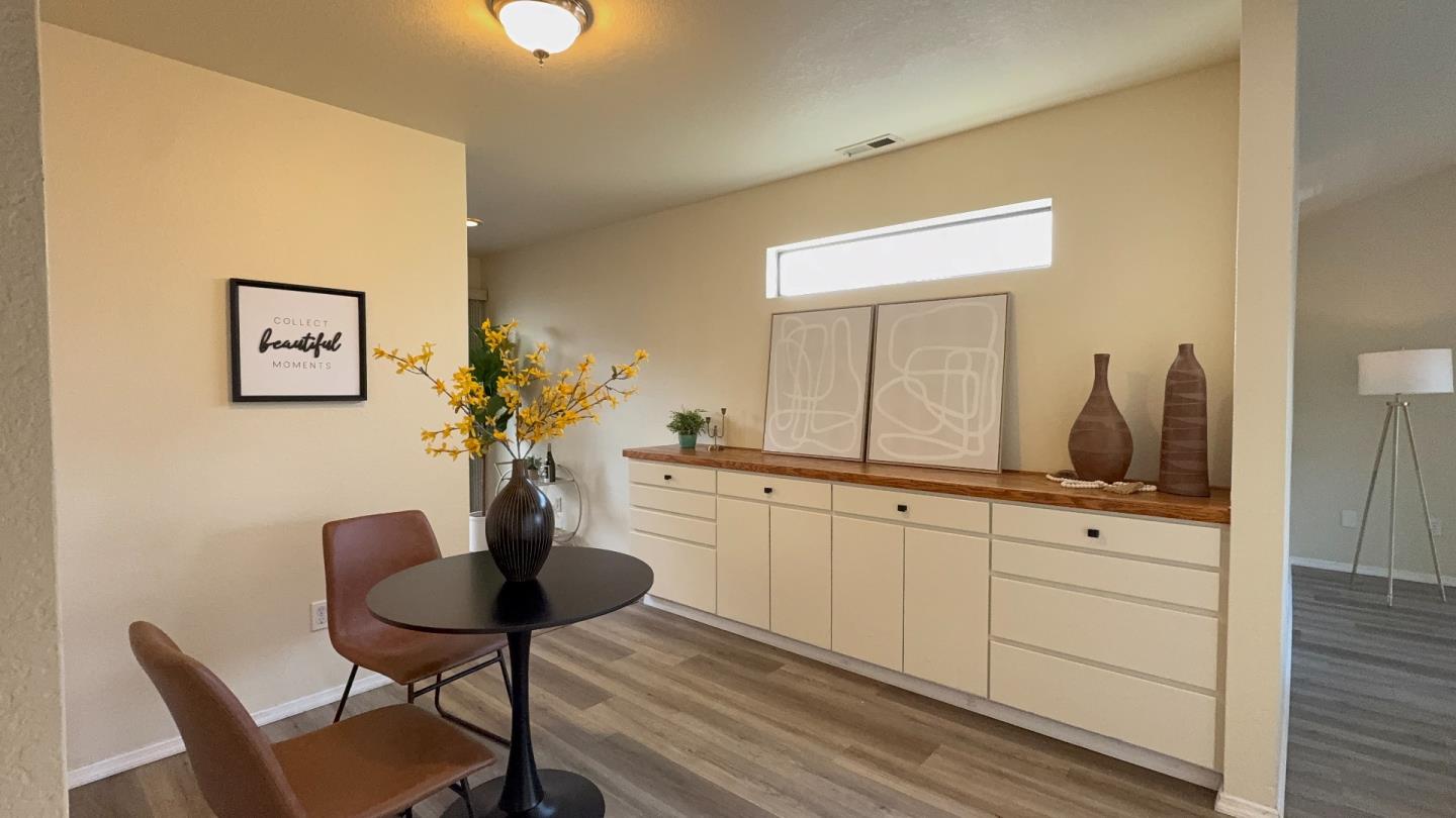 Detail Gallery Image 11 of 37 For 1026 Highlander Dr, Seaside,  CA 93955 - 2 Beds | 2 Baths