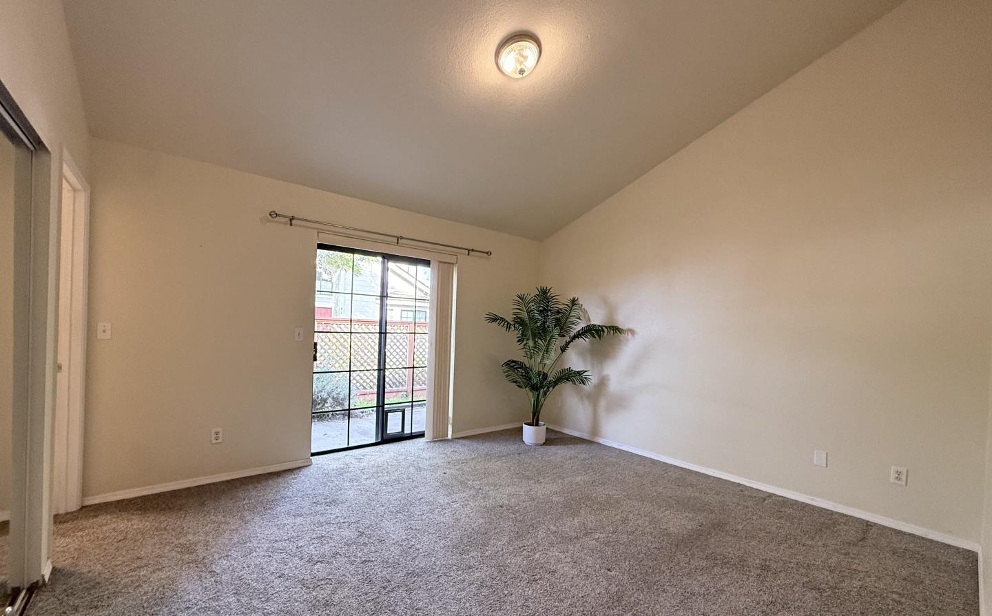 Detail Gallery Image 24 of 37 For 1026 Highlander Dr, Seaside,  CA 93955 - 2 Beds | 2 Baths