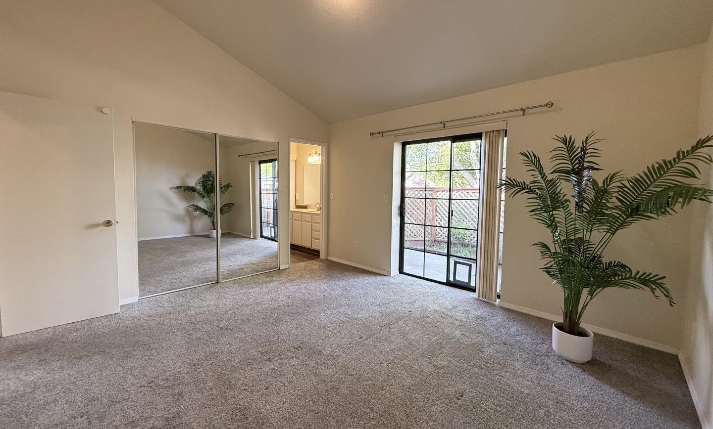 Detail Gallery Image 25 of 37 For 1026 Highlander Dr, Seaside,  CA 93955 - 2 Beds | 2 Baths