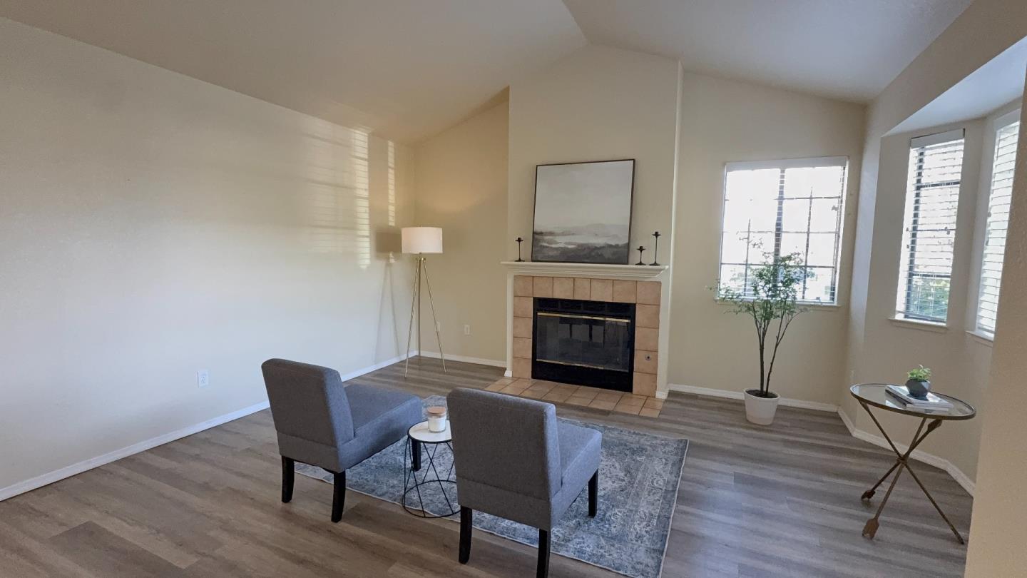 Detail Gallery Image 6 of 37 For 1026 Highlander Dr, Seaside,  CA 93955 - 2 Beds | 2 Baths