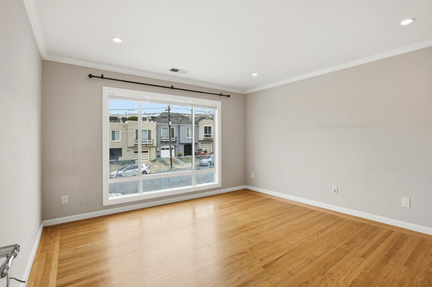 Detail Gallery Image 27 of 40 For 1927 30th Ave, San Francisco,  CA 94116 - 4 Beds | 3 Baths