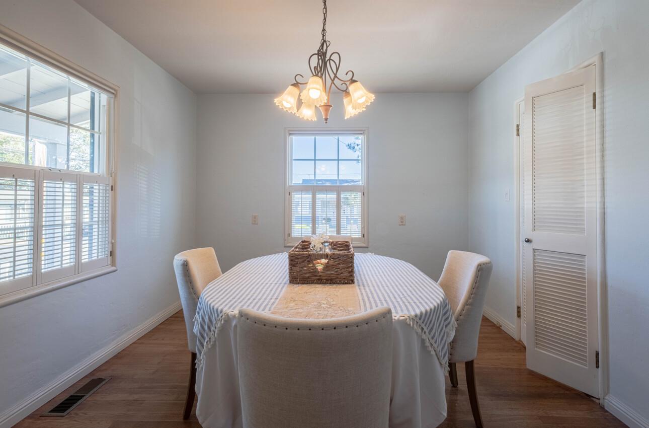 Detail Gallery Image 10 of 40 For 801 Laurel Ave, Pacific Grove,  CA 93950 - 2 Beds | 2 Baths