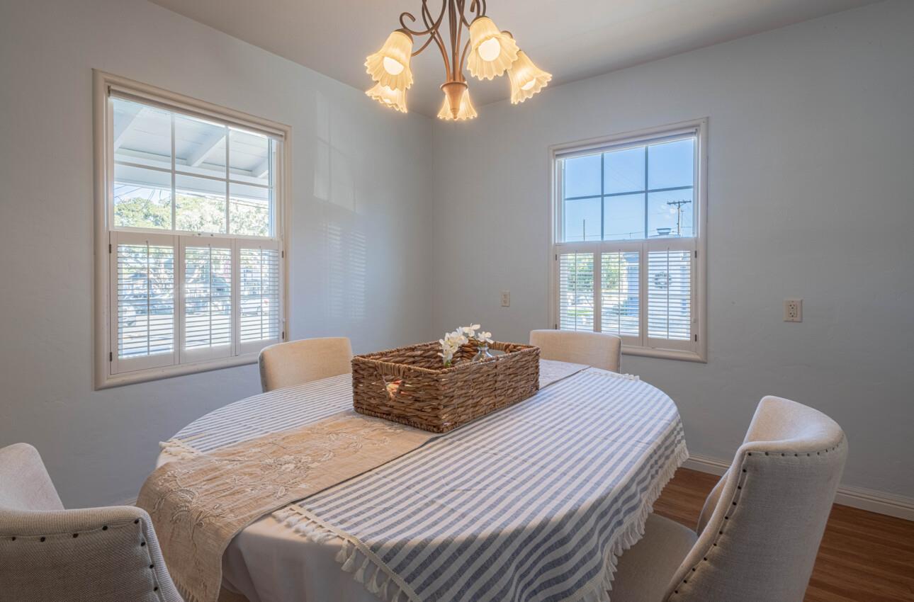 Detail Gallery Image 11 of 40 For 801 Laurel Ave, Pacific Grove,  CA 93950 - 2 Beds | 2 Baths