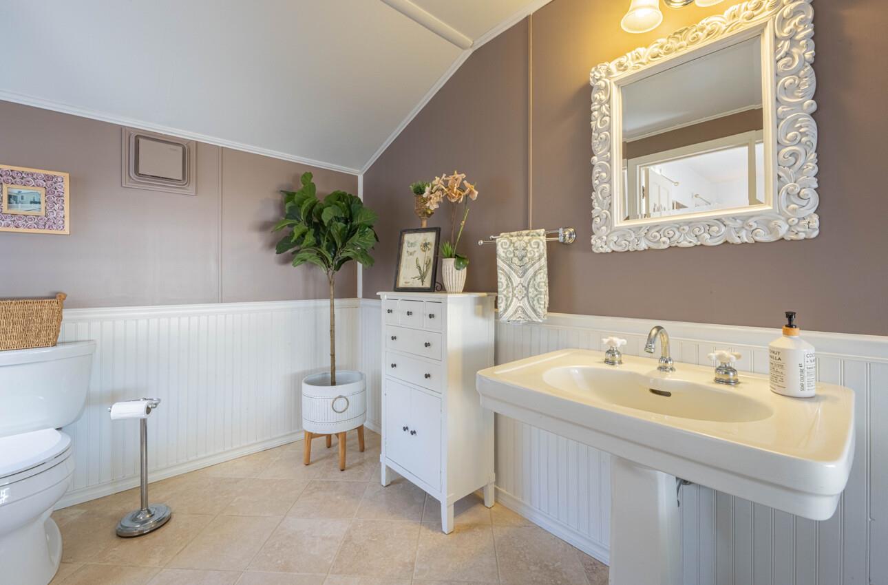 Detail Gallery Image 26 of 40 For 801 Laurel Ave, Pacific Grove,  CA 93950 - 2 Beds | 2 Baths