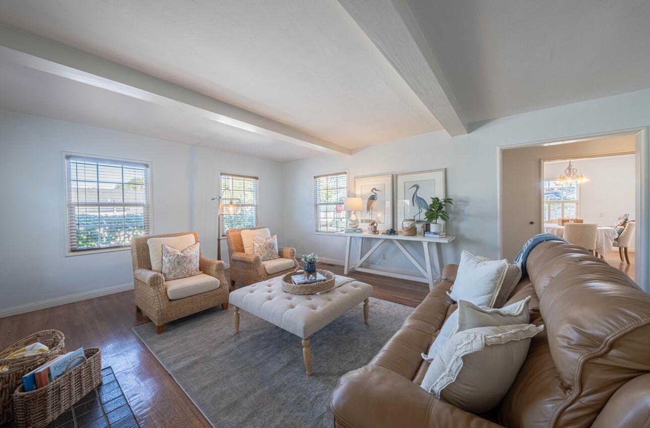 Detail Gallery Image 9 of 40 For 801 Laurel Ave, Pacific Grove,  CA 93950 - 2 Beds | 2 Baths