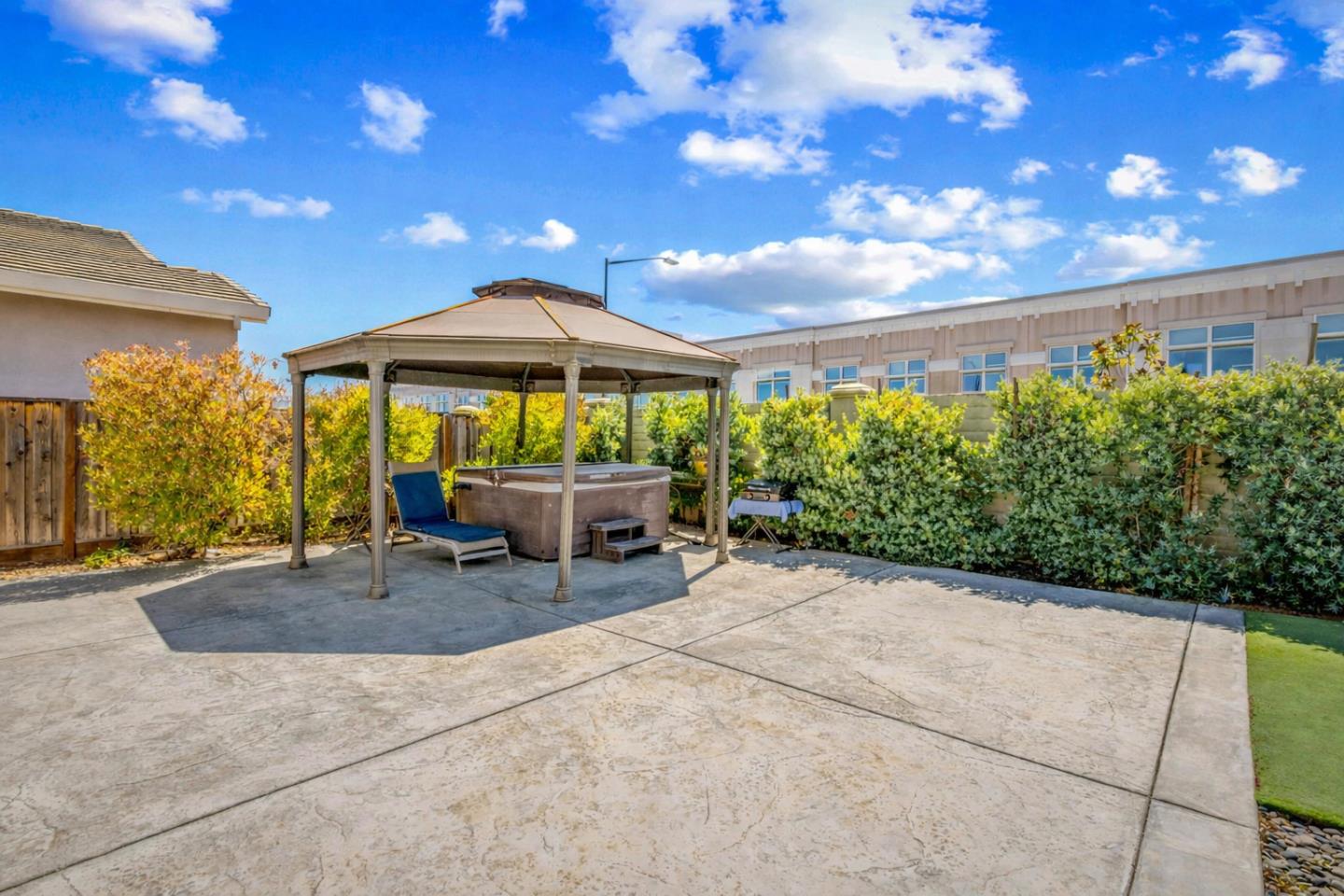 Detail Gallery Image 33 of 41 For 9850 Bobcat Ct, Gilroy,  CA 95020 - 4 Beds | 3/1 Baths