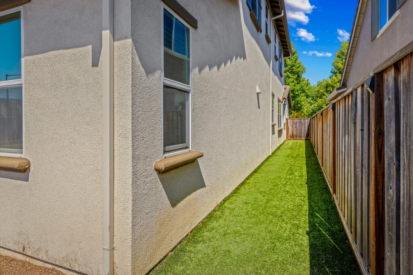 Detail Gallery Image 35 of 41 For 9850 Bobcat Ct, Gilroy,  CA 95020 - 4 Beds | 3/1 Baths