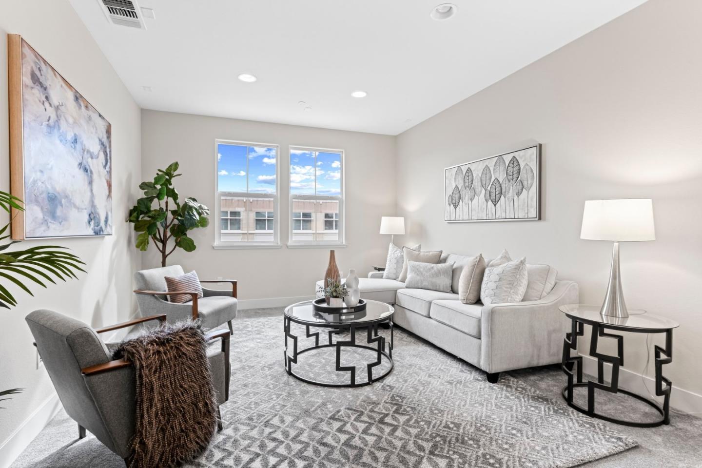 Detail Gallery Image 4 of 41 For 9850 Bobcat Ct, Gilroy,  CA 95020 - 4 Beds | 3/1 Baths