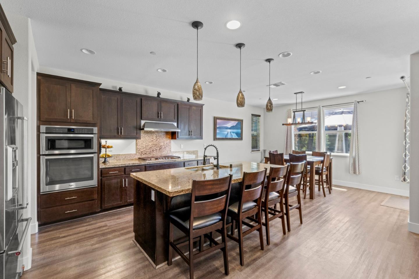 Detail Gallery Image 8 of 41 For 9850 Bobcat Ct, Gilroy,  CA 95020 - 4 Beds | 3/1 Baths