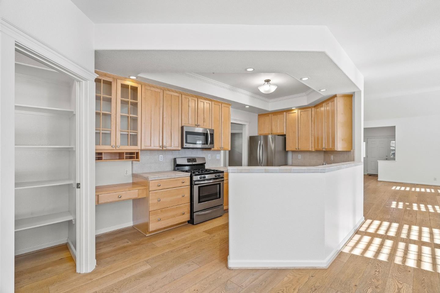 Detail Gallery Image 15 of 41 For 419 Linden St, Santa Cruz,  CA 95062 - 3 Beds | 2 Baths