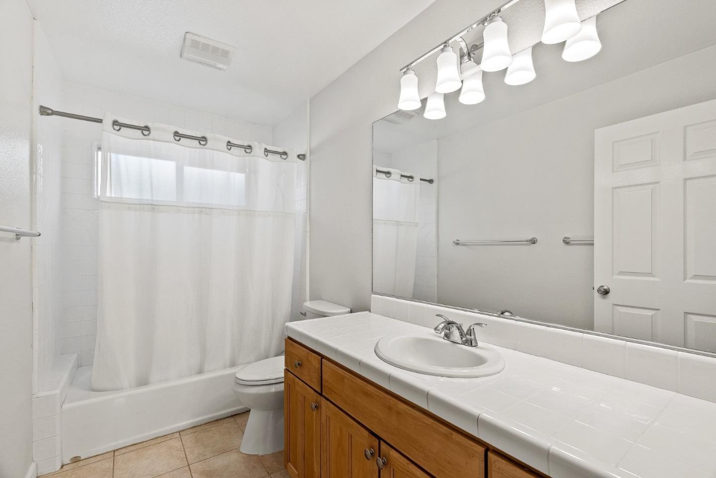 Detail Gallery Image 29 of 41 For 419 Linden St, Santa Cruz,  CA 95062 - 3 Beds | 2 Baths