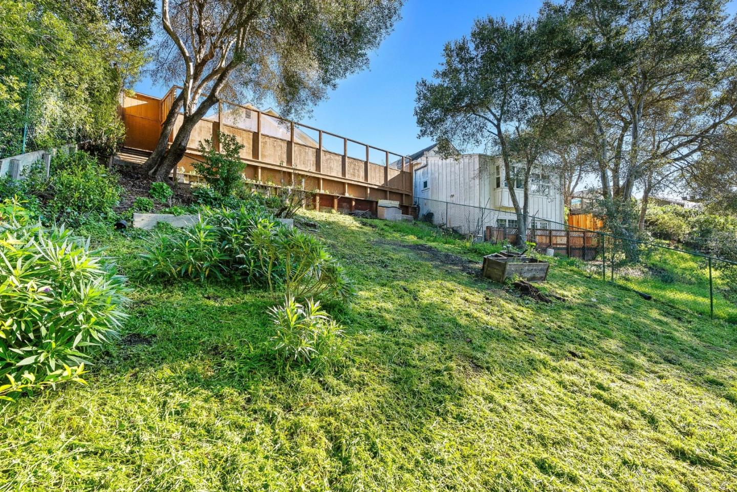 Detail Gallery Image 38 of 41 For 419 Linden St, Santa Cruz,  CA 95062 - 3 Beds | 2 Baths