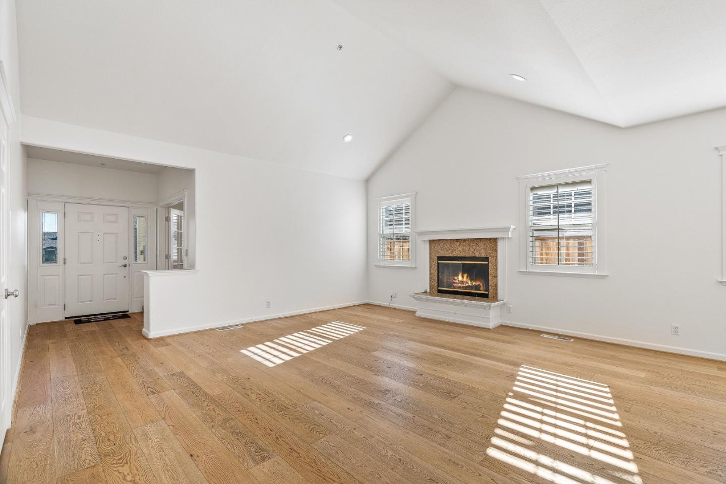 Detail Gallery Image 9 of 41 For 419 Linden St, Santa Cruz,  CA 95062 - 3 Beds | 2 Baths