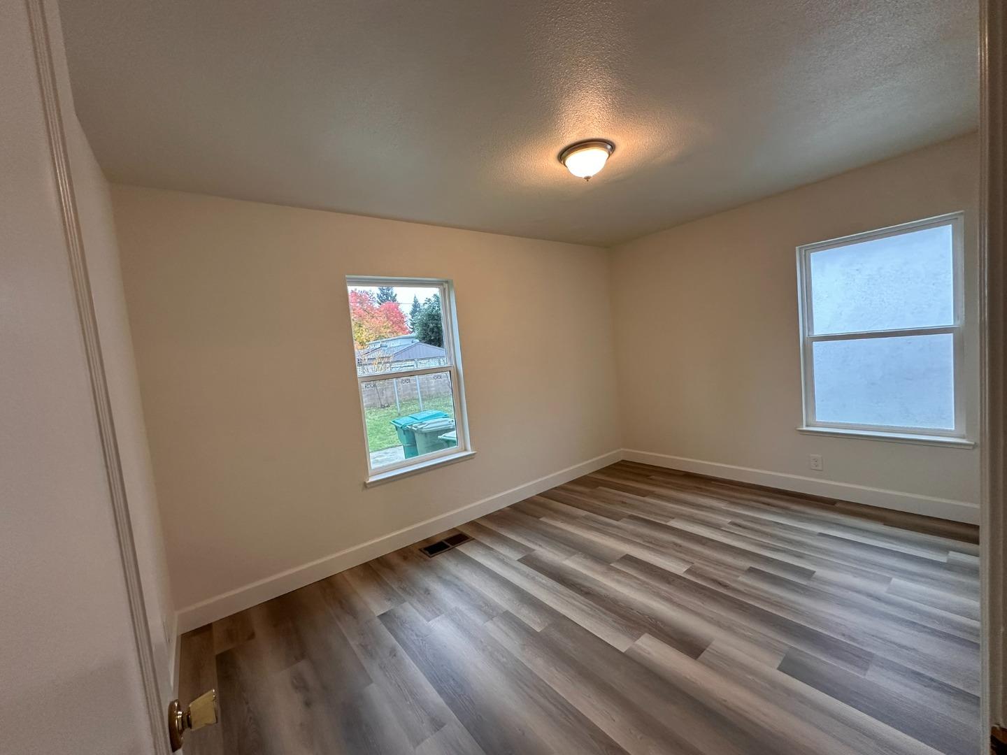 Detail Gallery Image 18 of 31 For 1220 S Church St, Lodi,  CA 95240 - 3 Beds | 1/1 Baths